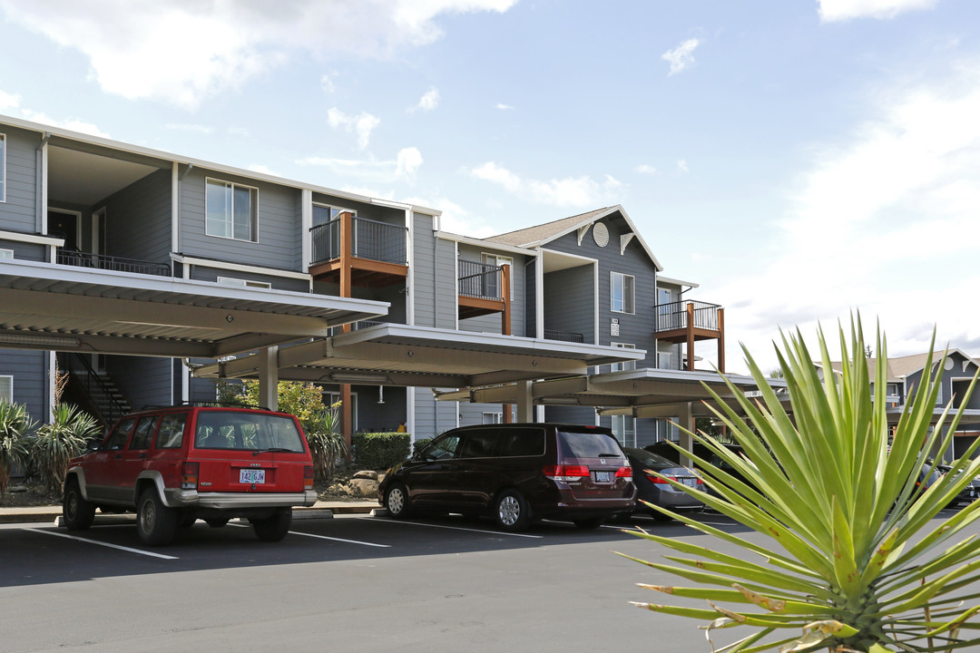 Troutdale Terrace in Troutdale, OR - Building Photo