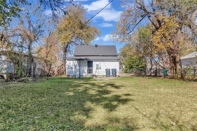 2440 NW 3rd St in Oklahoma City, OK - Building Photo - Building Photo