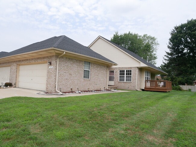 5499 Seabreeze Ln in Sterling Heights, MI - Building Photo - Building Photo