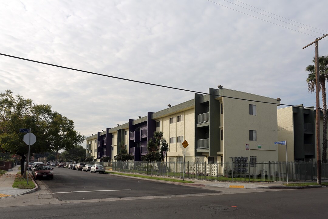 Van Buren Apartments in Los Angeles, CA - Foto de edificio