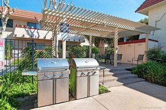 8609 Lake Murray Blvd, Unit 10 in San Diego, CA - Foto de edificio - Building Photo