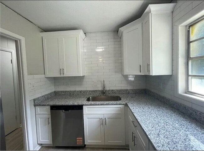 9135 Ford St SW in Covington, GA - Foto de edificio - Building Photo