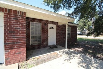 7163 Pine Blossom Rd in Milton, FL - Building Photo - Building Photo