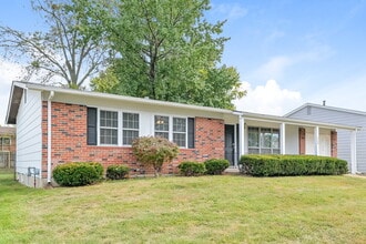 2250 Briarcrest Dr in Florissant, MO - Building Photo - Building Photo