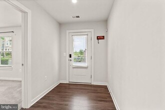 1109 Madeira Terrace SE in Leesburg, VA - Building Photo - Building Photo
