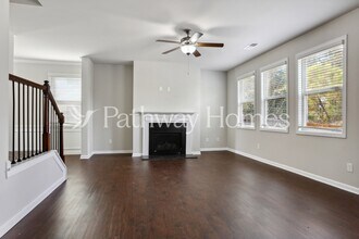 2401 Oakleaf Cir in Lithonia, GA - Building Photo - Building Photo
