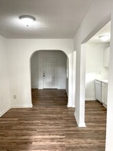 637 W Matthews Ave in Jonesboro, AR - Foto de edificio - Building Photo