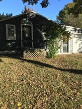 306 S Kirkwood St in Highland, KS - Building Photo - Building Photo