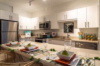 The Beverly Collection: Canvas in Beverly, MA - Building Photo - Interior Photo