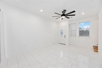 7706 Independence St in Houston, TX - Building Photo - Building Photo