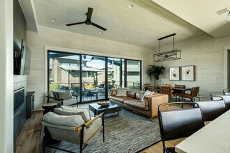 19212 Lost Tree in Spicewood, TX - Building Photo - Building Photo