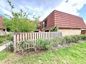 2607 6th Ct in Palm Harbor, FL - Building Photo