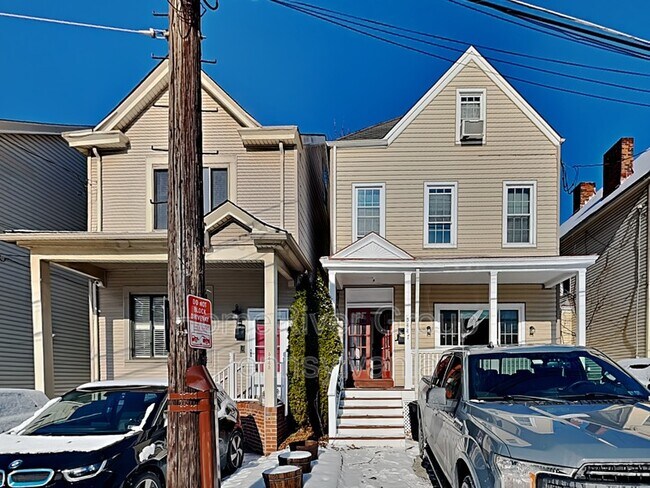 property at 5447 Potter St