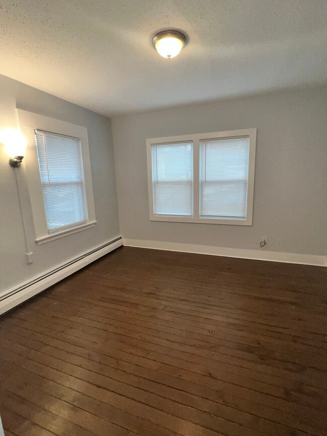 90 Ward St in Naugatuck, CT - Building Photo - Building Photo