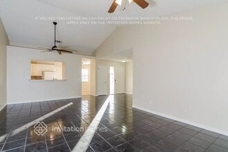 203 N Lake Ct in Kissimmee, FL - Foto de edificio - Building Photo