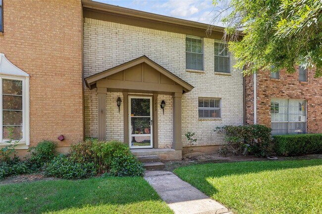 1859 Coronado Hills Dr in Austin, TX - Building Photo - Building Photo