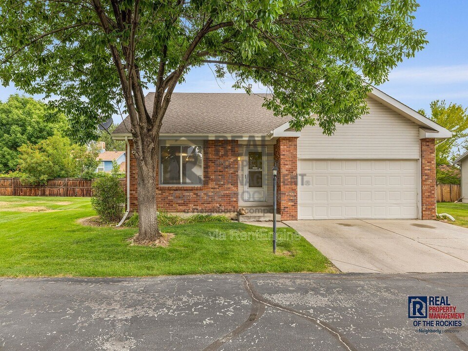 437 Radiant Dr in Loveland, CO - Building Photo