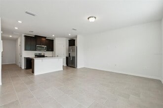 16321 Bird of Paradise Ave in Clermont, FL - Building Photo - Building Photo
