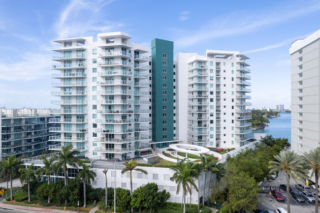 Eden House in Miami Beach, FL - Building Photo - Building Photo