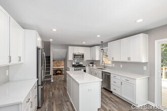 2513 Longmeadow St NW in Grand Rapids, MI - Building Photo - Building Photo