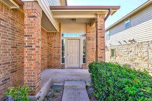 2217 Nestlewood Dr in Austin, TX - Building Photo