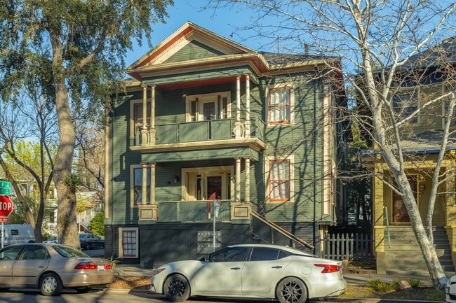 601 10th St in Sacramento, CA - Foto de edificio - Building Photo