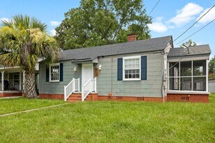 816 Crossgate Rd in Savannah, GA - Building Photo