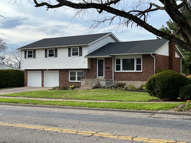 1807 Butztown Rd in Bethlehem, PA - Building Photo