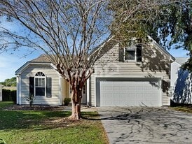 11 Lake Linden Ct in Bluffton, SC - Building Photo