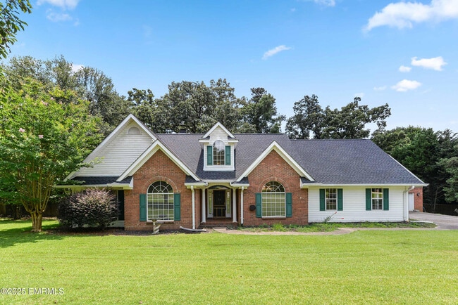property at 270 Grand Cypress Dr