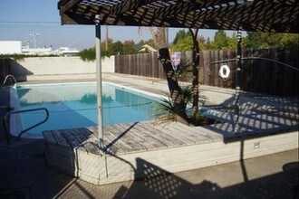 Oak Ridge Apartments in Sacramento, CA - Foto de edificio - Building Photo