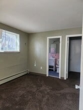 1951 Clinton St in Aurora, CO - Building Photo - Building Photo