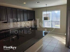 13738 Lake Livingston Dr in Houston, TX - Building Photo - Building Photo