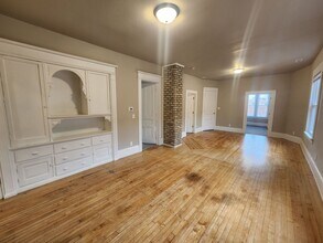 1123 N 24th St in Milwaukee, WI - Building Photo - Building Photo