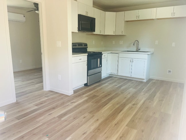 property at 720 El Vecino Ave