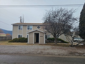1704 1st Ave W, Unit #C in Kalispell, MT - Building Photo - Building Photo