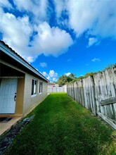 13247 SW 277th Terrace in Homestead, FL - Foto de edificio - Building Photo