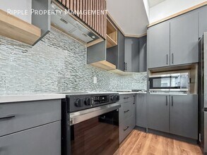 130 Hawks Ridge Blvd NW in Edmonton, AB - Building Photo - Building Photo