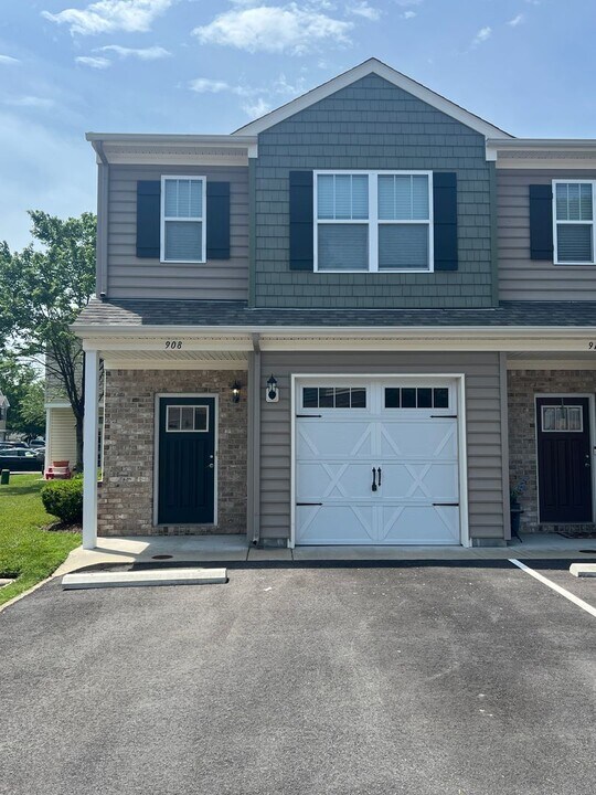 908 Deep Branch Way in Chesapeake, VA - Building Photo