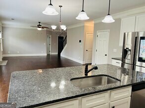 1005 Vintage Ct in Fairburn, GA - Building Photo - Building Photo