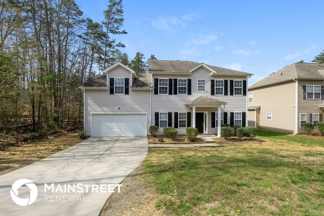 8927 Potomac Blvd in Charlotte, NC - Building Photo
