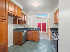 11384 Dronfield Terrace in Los Angeles, CA - Building Photo - Building Photo