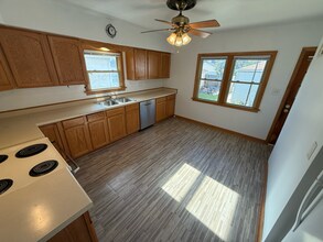 3537 S 15th St in Milwaukee, WI - Building Photo - Building Photo