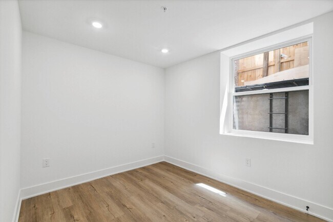 1834 N 18th St in Philadelphia, PA - Building Photo - Building Photo