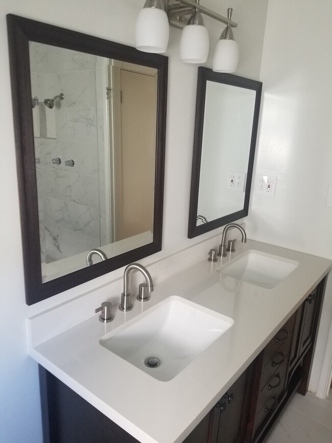 property at 6012 S Kings Rd