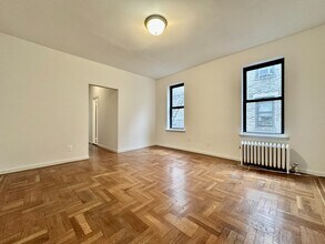 590 Fort Washington Ave in New York, NY - Building Photo - Building Photo