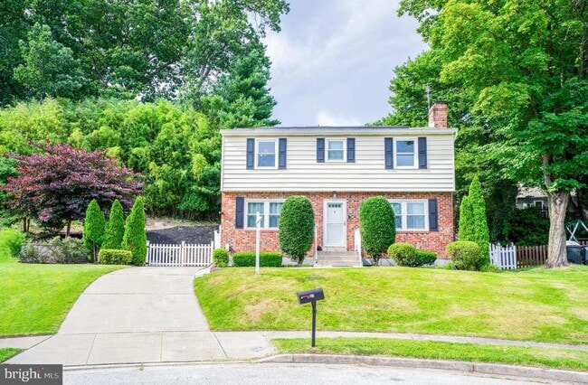 property at 10 Kilkea Ct