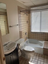 57 W Vine St in Tooele, UT - Foto de edificio - Building Photo