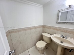 5350 W 26th Ave in Hialeah, FL - Building Photo - Building Photo