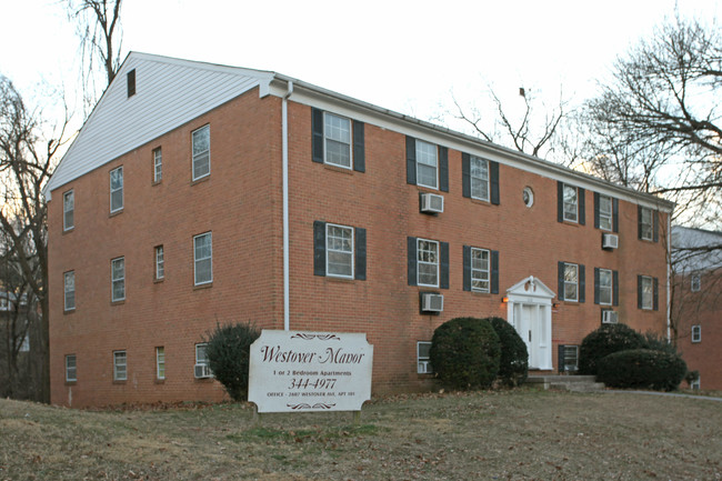 Westover Manor Apartments in Roanoke, VA - Foto de edificio - Building Photo